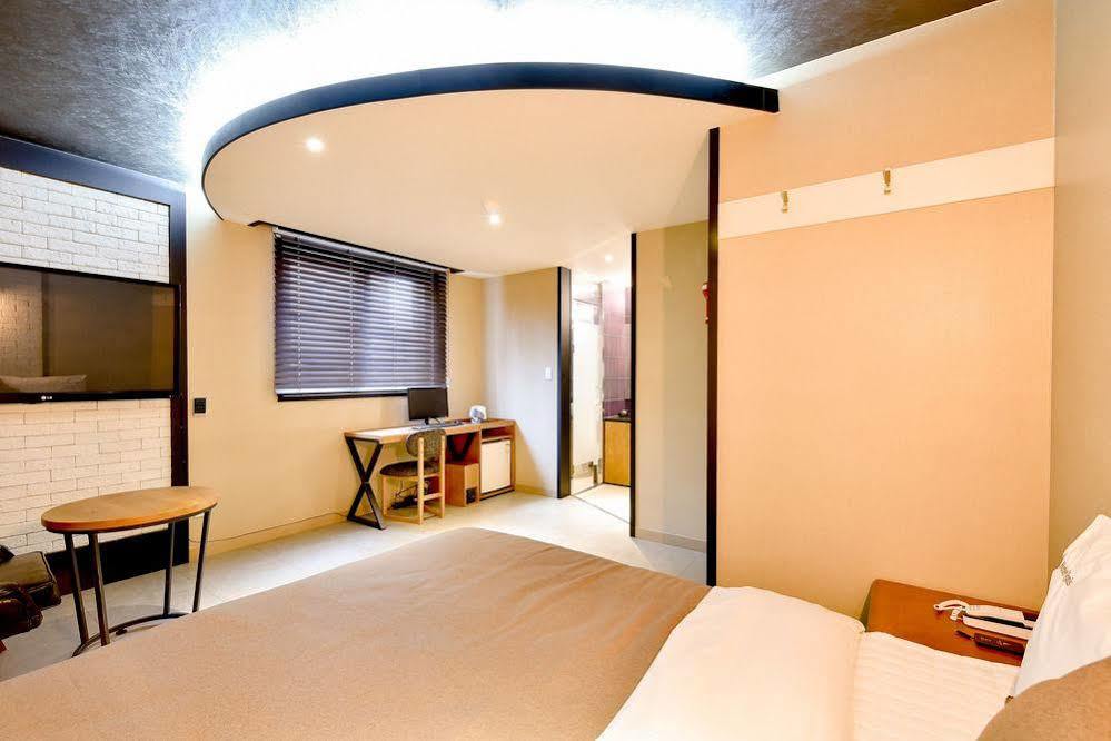 Hotel Ignis Oncheonjang Пусан Экстерьер фото